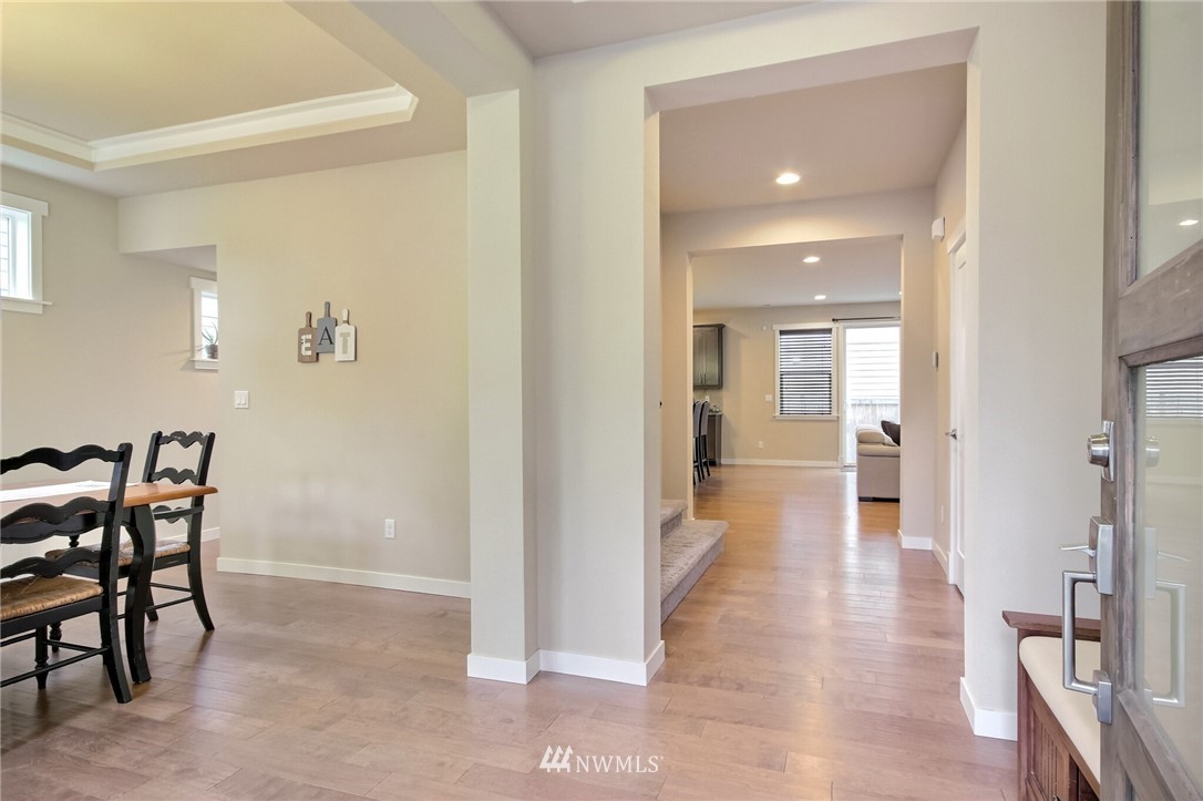 11806 Southeast 191 Street Renton, WA 98058 - Photo 3 of 37 Gallery Image 3