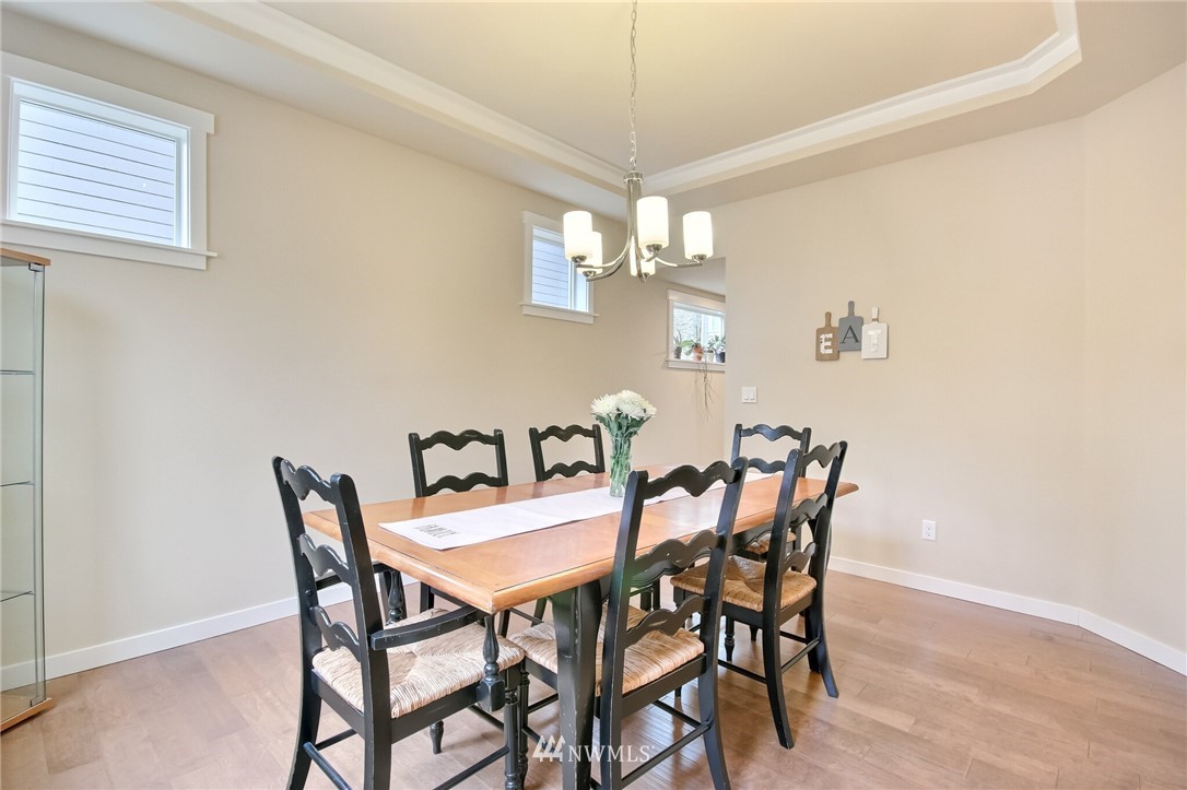 11806 Southeast 191 Street Renton, WA 98058 - Photo 5 of 37 Gallery Image 5