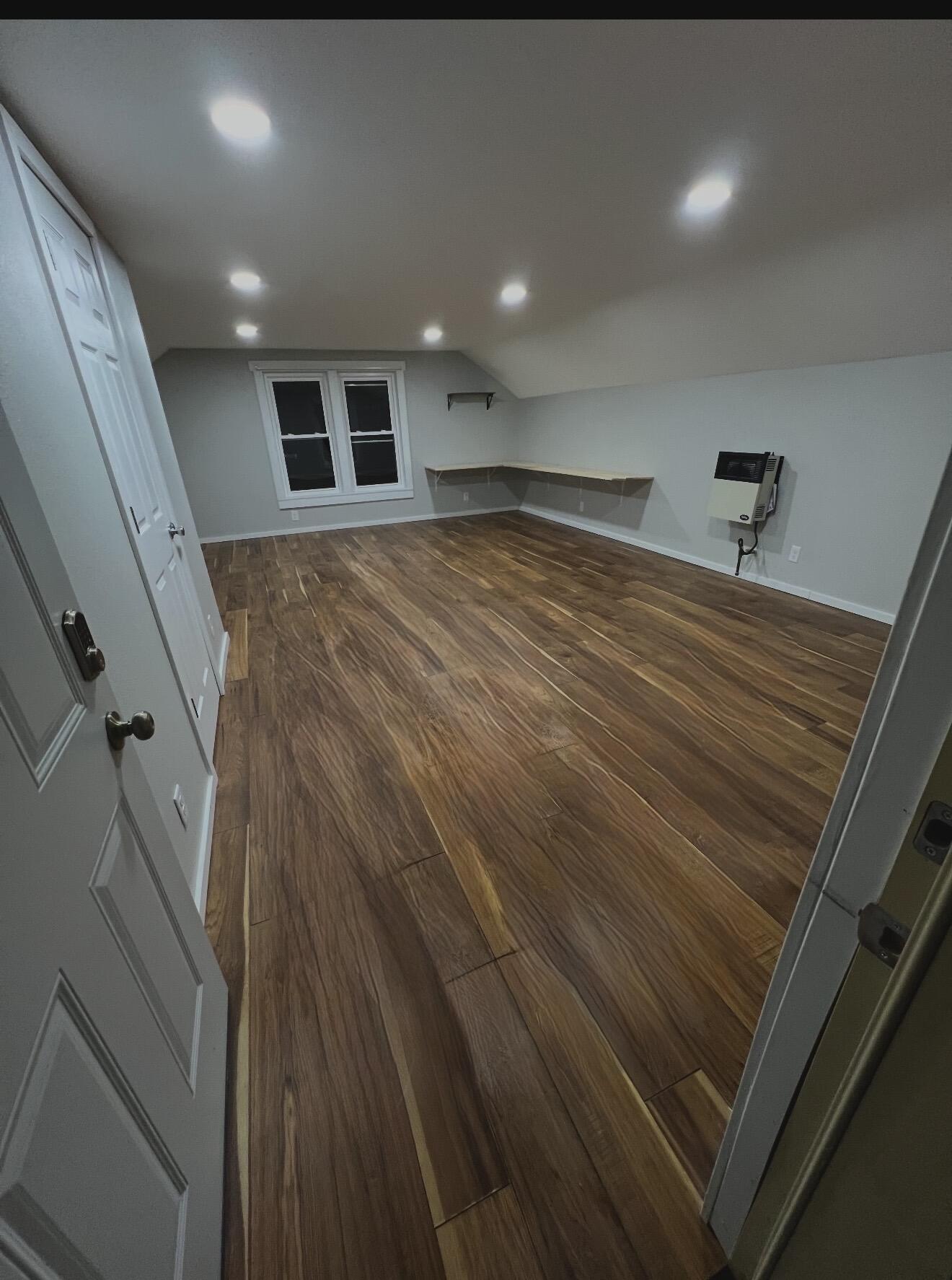 305 West Foster Street Tomah, WI 54660 - Photo 12 of 13 Private room upstairs