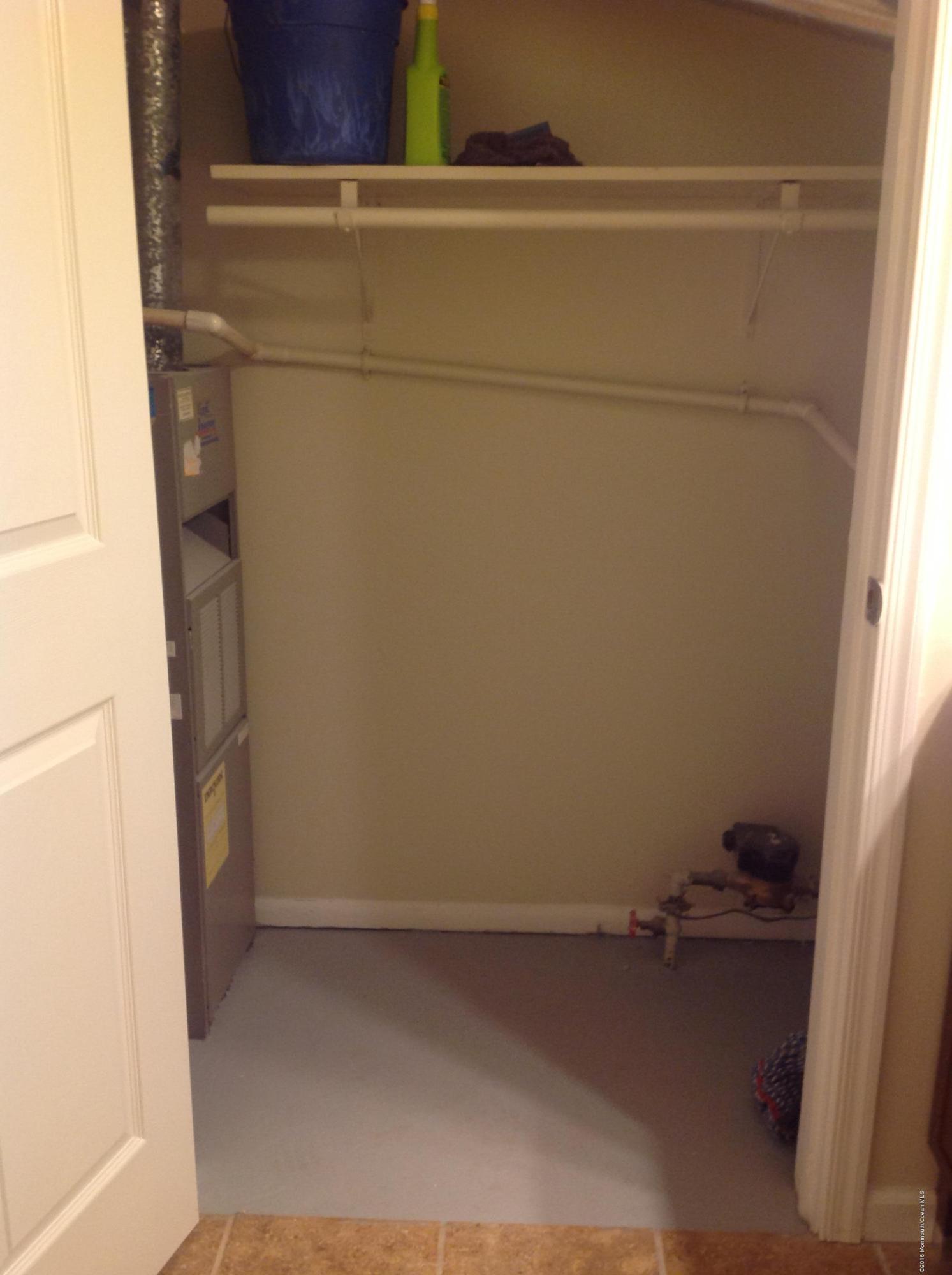 71 Azalea Circle Jackson, NJ 08527 - Photo 9 of 18