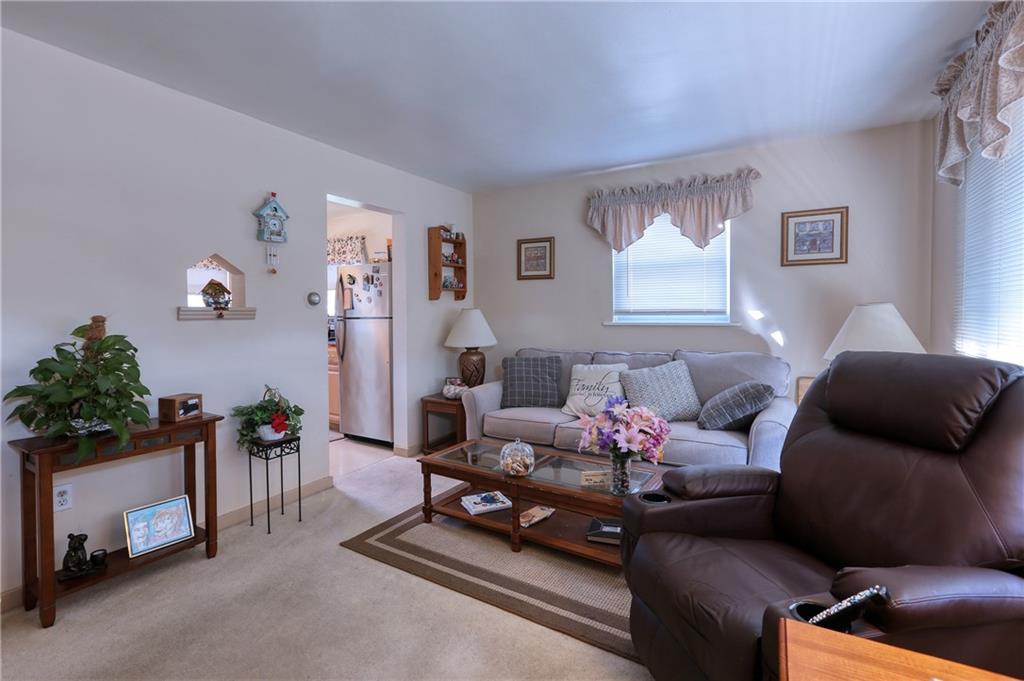 107 Grace Street McKees Rocks, PA 15136 - Photo 2 of 21