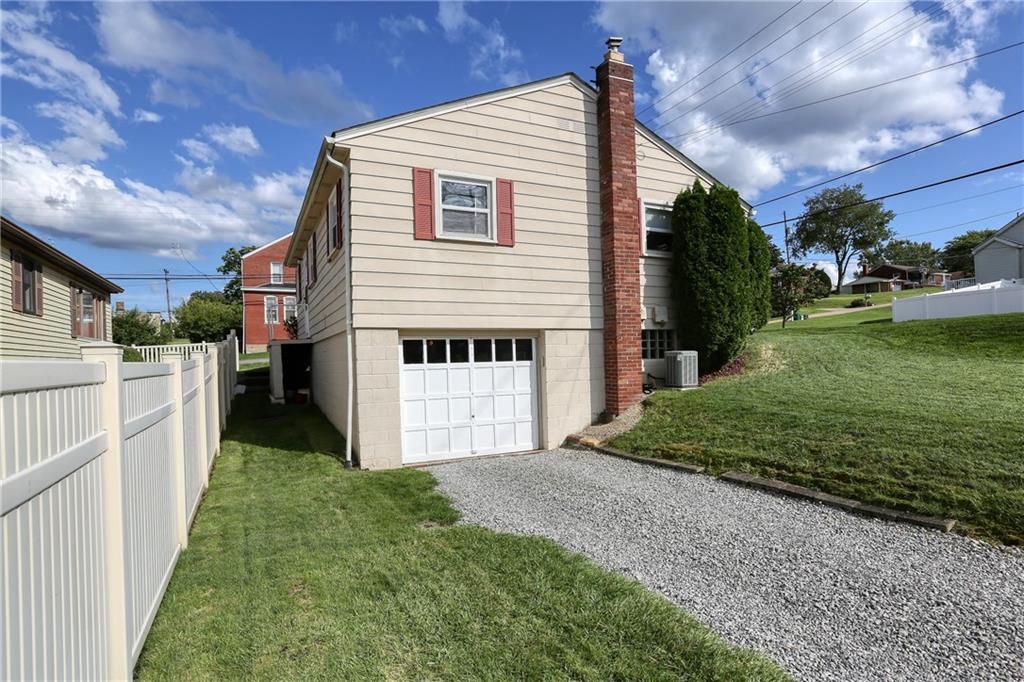 107 Grace Street McKees Rocks, PA 15136 - Photo 17 of 21