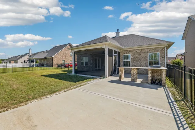 $550,000 | 600 Eagle View Drive, Eagleville, TN 37060