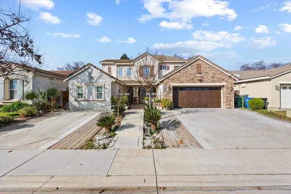 $740,000 | 9820 Spring View Way, Elk Grove, CA 95757