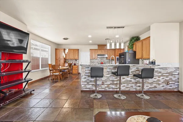 $740,000 | 9820 Spring View Way, Elk Grove, CA 95757