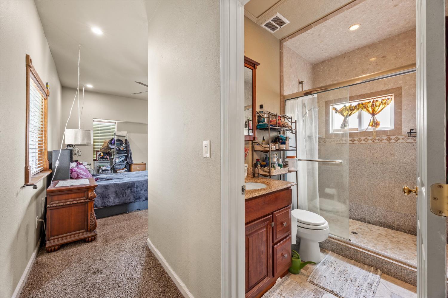 9820 Spring View Way Elk Grove, CA 95757 - Photo 19 of 48