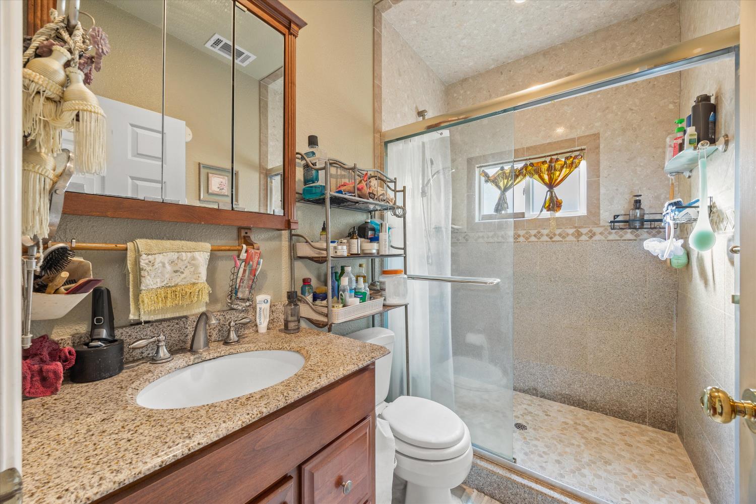 9820 Spring View Way Elk Grove, CA 95757 - Photo 20 of 48