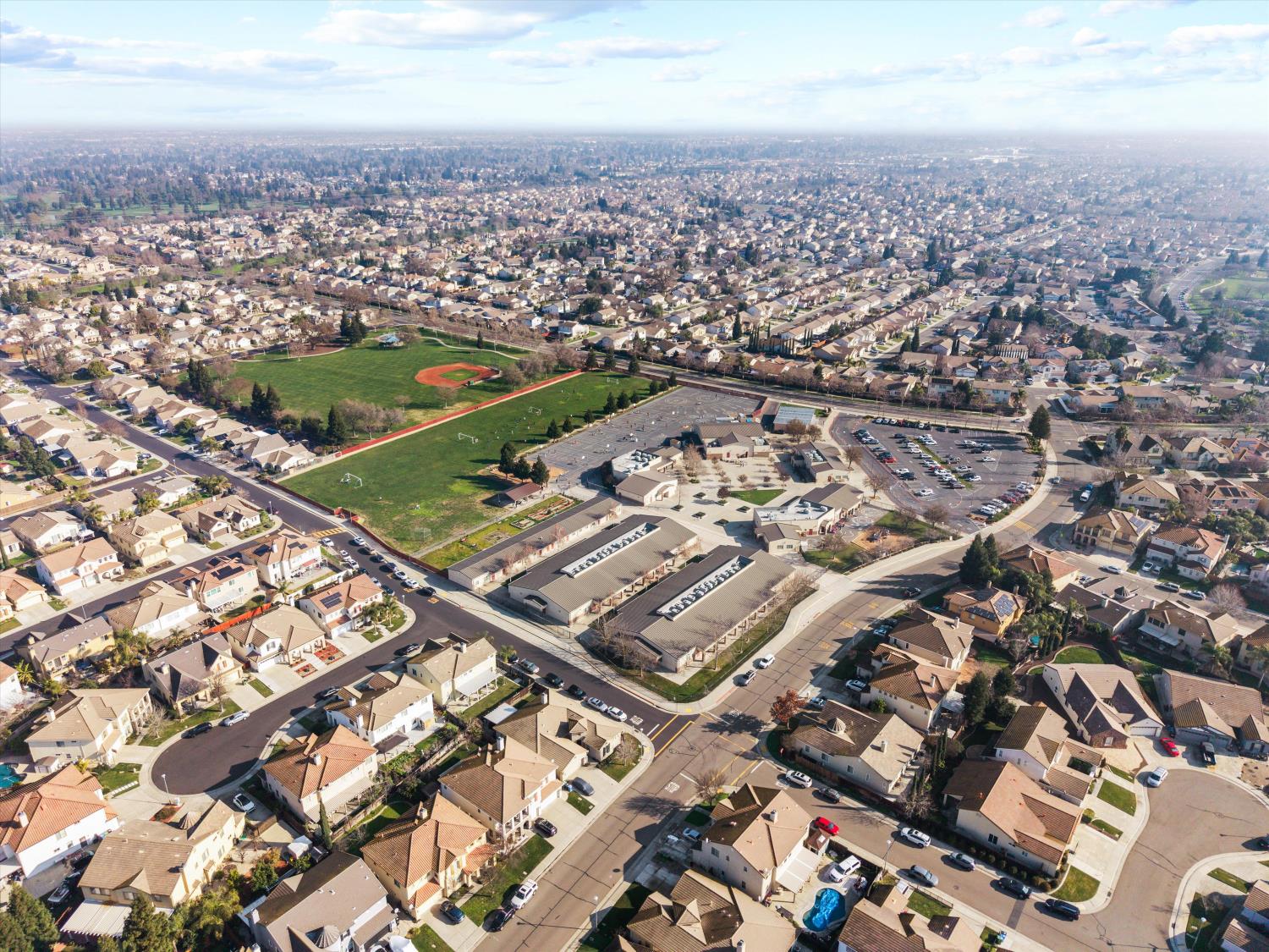 9820 Spring View Way Elk Grove, CA 95757 - Photo 44 of 48