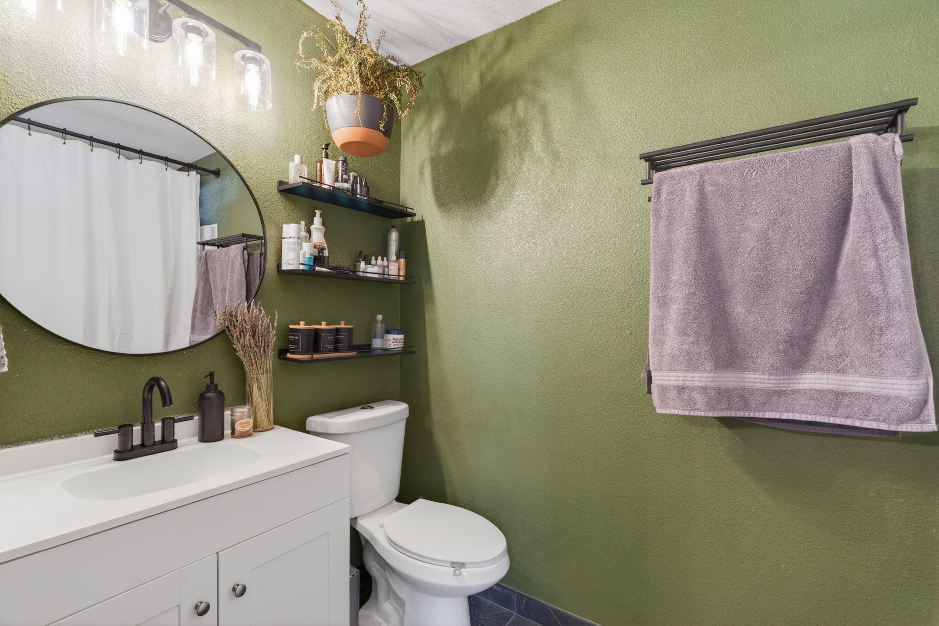 3733 Capricorn Way Redding, CA 96002 - Photo 16 of 22 3733 Capricorn-02506 (1)