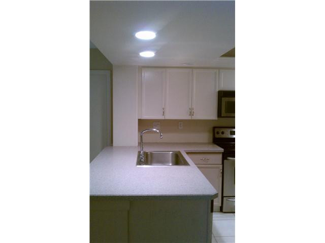 5342 Buckhead Circle, Unit 103 Boca Raton, FL 33431 - Photo 10 of 25 Kitchen