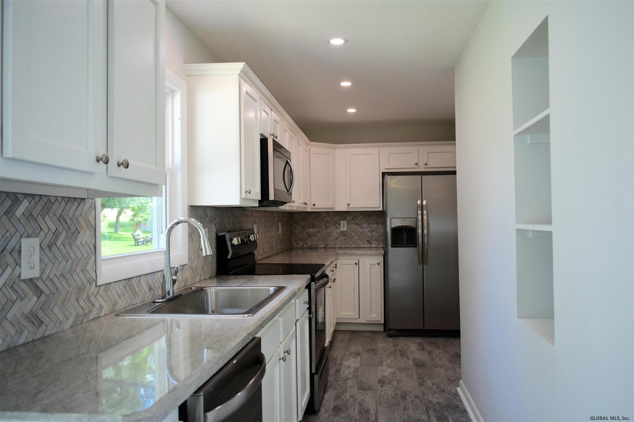 378 Scotch Ridge Road Rotterdam, NY 12306 - Photo 9 of 28 Photo 9
