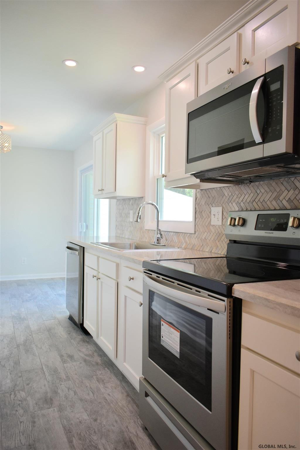 378 Scotch Ridge Road Rotterdam, NY 12306 - Photo 10 of 28 Photo 10