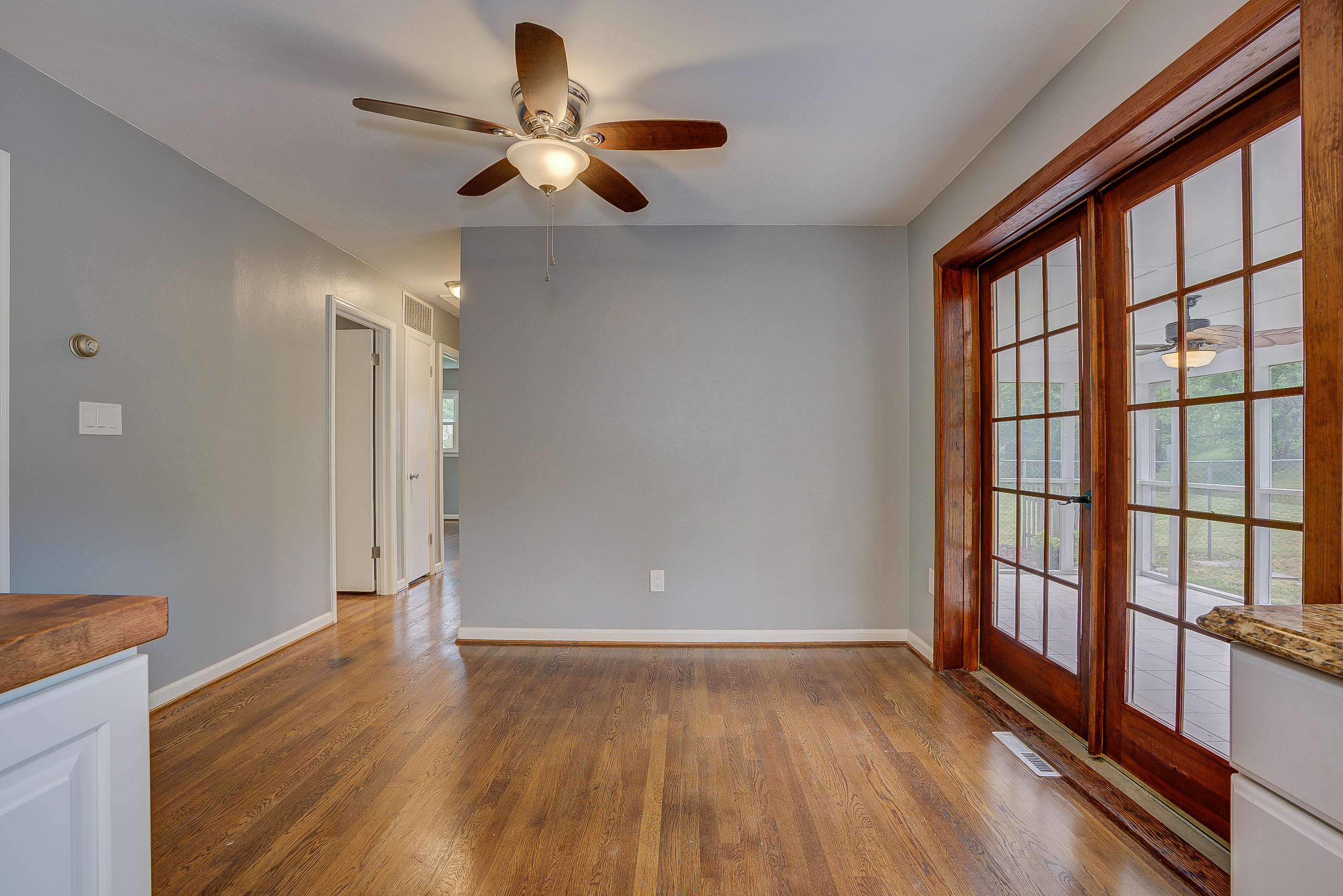 516 Decatur Drive Salem, VA 24153 - Photo 8 of 46 10