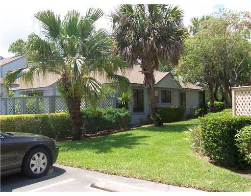 6182 Southeast Georgetown Place Hobe Sound, FL 33455 - Photo 1 of 18 Primary Photo