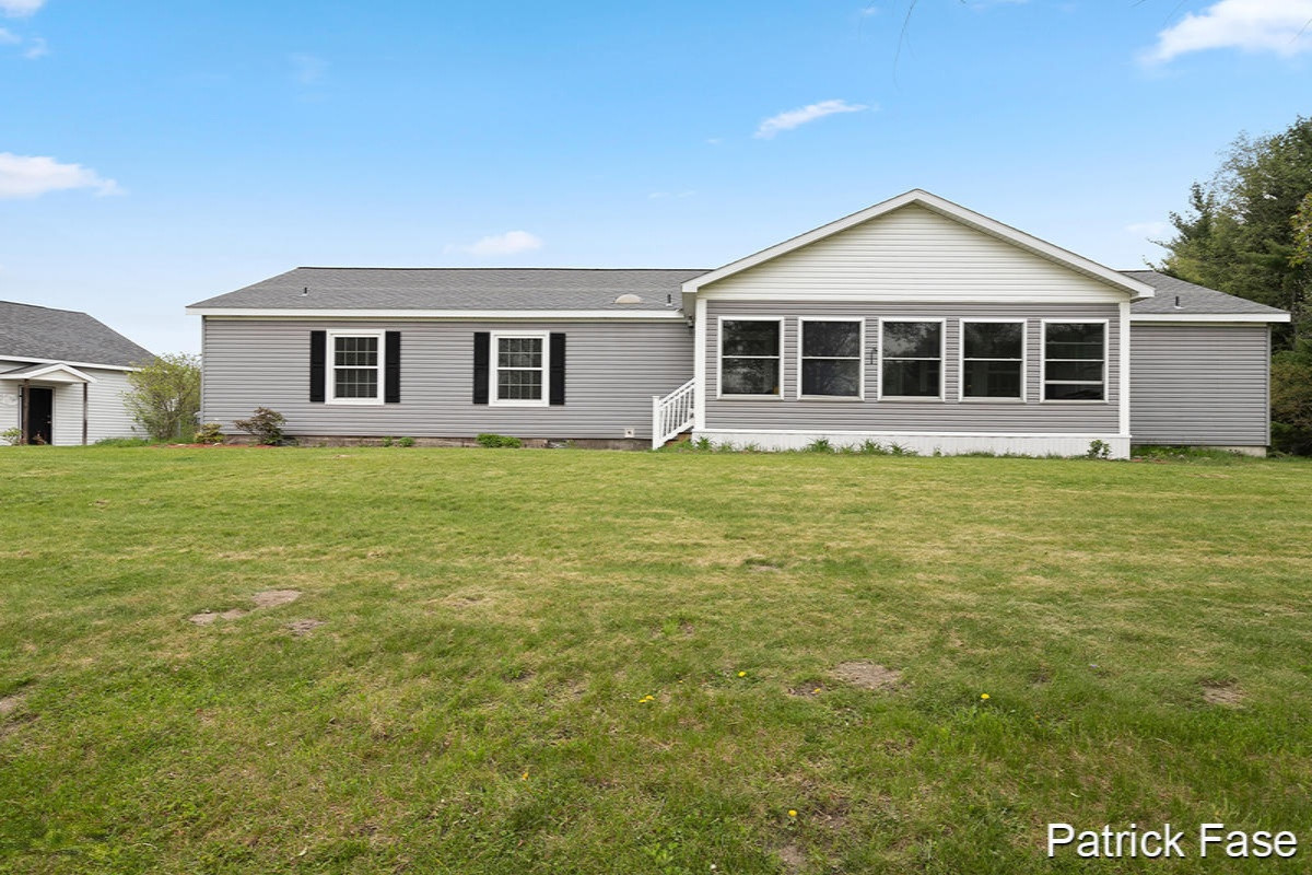 8788 9 Mile Road Mecosta, MI 49332 - Photo 1 of 36 IMG_1001