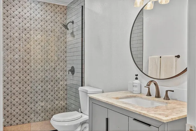 $4,800 | 77707 Calle Las Brisas South, Palm Desert, CA 92211