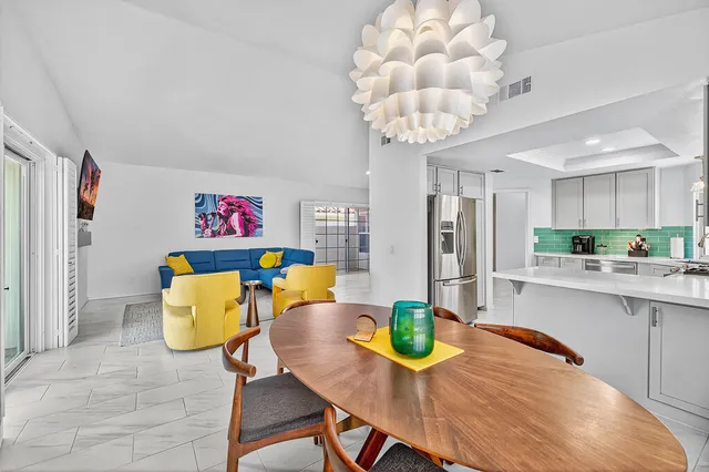 $4,800 | 77707 Calle Las Brisas South, Palm Desert, CA 92211