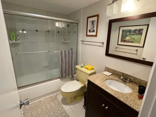 $1,400 | 4838 Esedra Court, Unit 304, Lake Worth, FL 33467