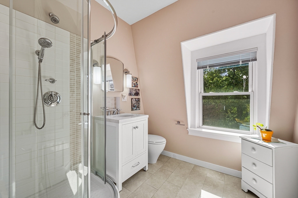 583 East Broadway Boston, MA 02127 - Photo 22 of 29