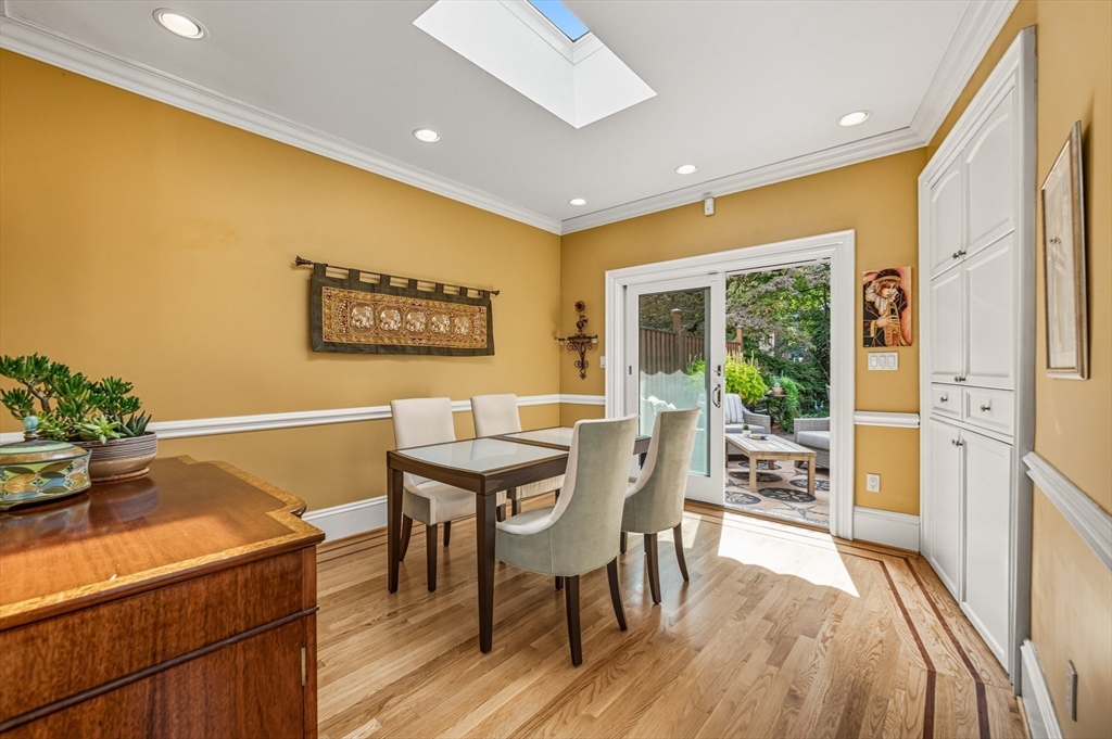 583 East Broadway Boston, MA 02127 - Photo 4 of 29