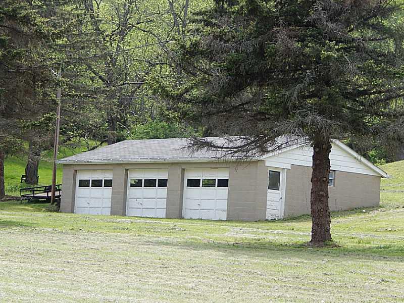 205 Redd Run Road Washington, PA 15301 - Photo 22 of 22 Parking Lot/Garage.