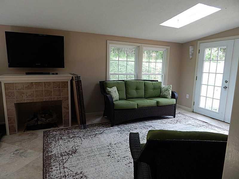 205 Redd Run Road Washington, PA 15301 - Photo 10 of 22 Sunroom.