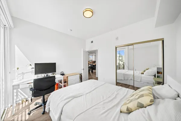 $699,000 | 1055 South Serrano Avenue, Unit 305, Los Angeles, CA 90006