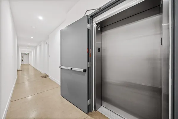$699,000 | 1055 South Serrano Avenue, Unit 305, Los Angeles, CA 90006