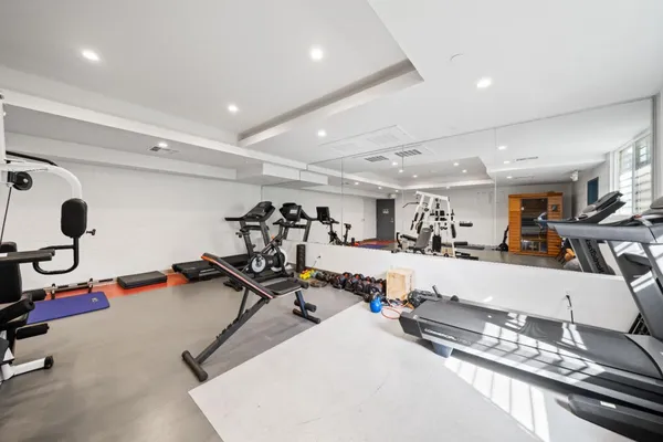 $699,000 | 1055 South Serrano Avenue, Unit 305, Los Angeles, CA 90006