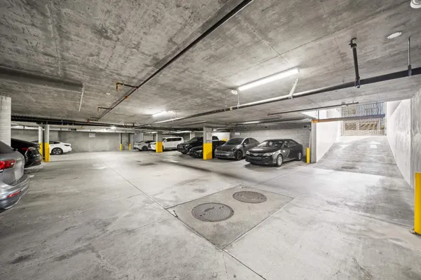 $699,000 | 1055 South Serrano Avenue, Unit 305, Los Angeles, CA 90006
