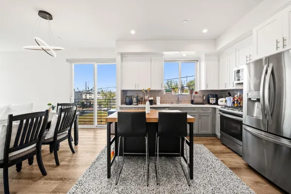 $699,000 | 1055 South Serrano Avenue, Unit 305, Los Angeles, CA 90006