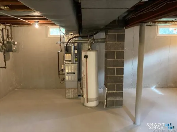 a view of room with walk in closet