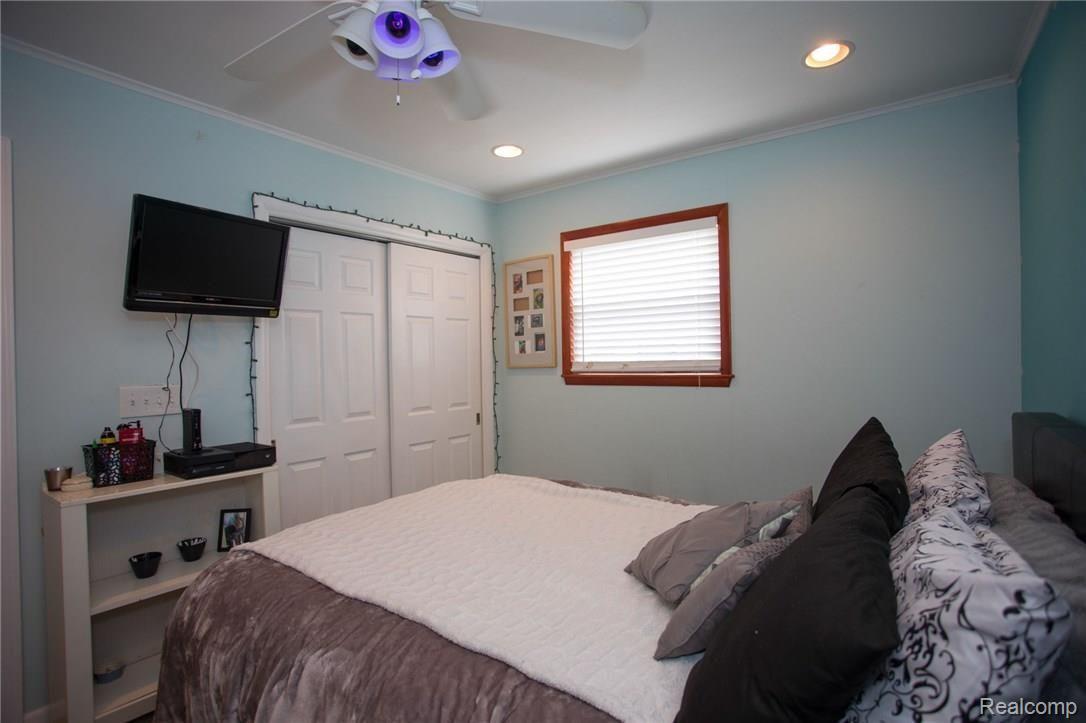 5898 Cullen Road Fenton, MI 48430 - Photo 29 of 43 5859-Cullen-0021.jpg