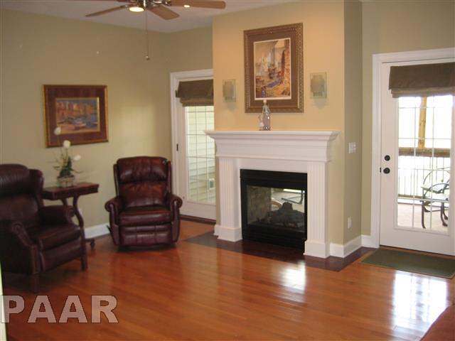 1800 Kingsbury Road Washington, IL 61571 - Photo 4 of 8 Gallery Image 4