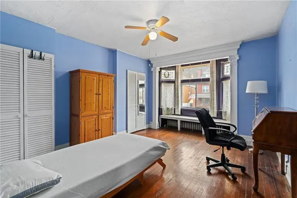 $2,975 | 922 Jancey Street, Pittsburgh, PA 15206