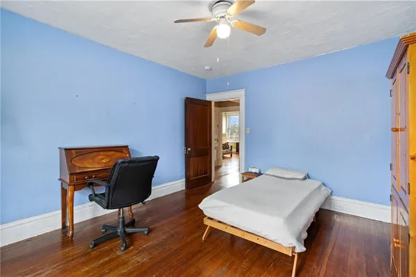 $2,975 | 922 Jancey Street, Pittsburgh, PA 15206