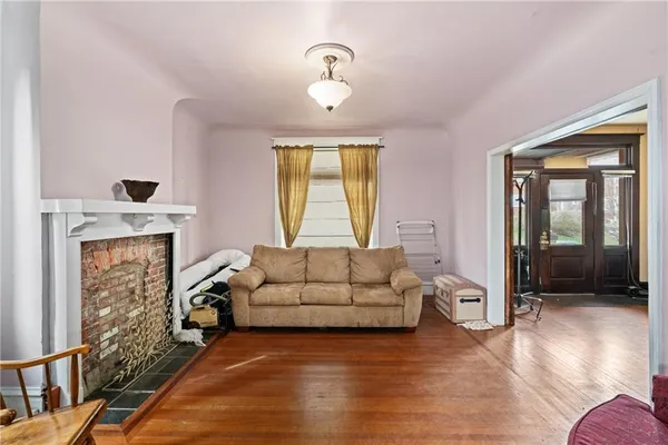 $2,975 | 922 Jancey Street, Pittsburgh, PA 15206