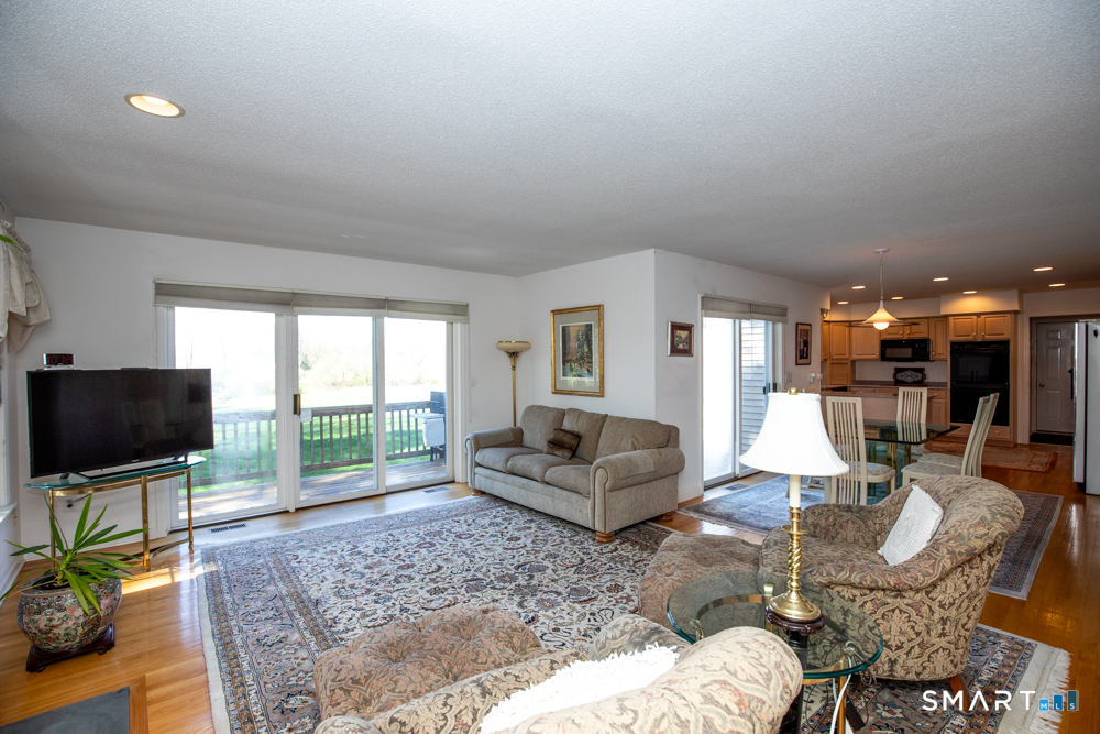 735 Cook Hill Road Cheshire, CT 06410 - Photo 14 of 35