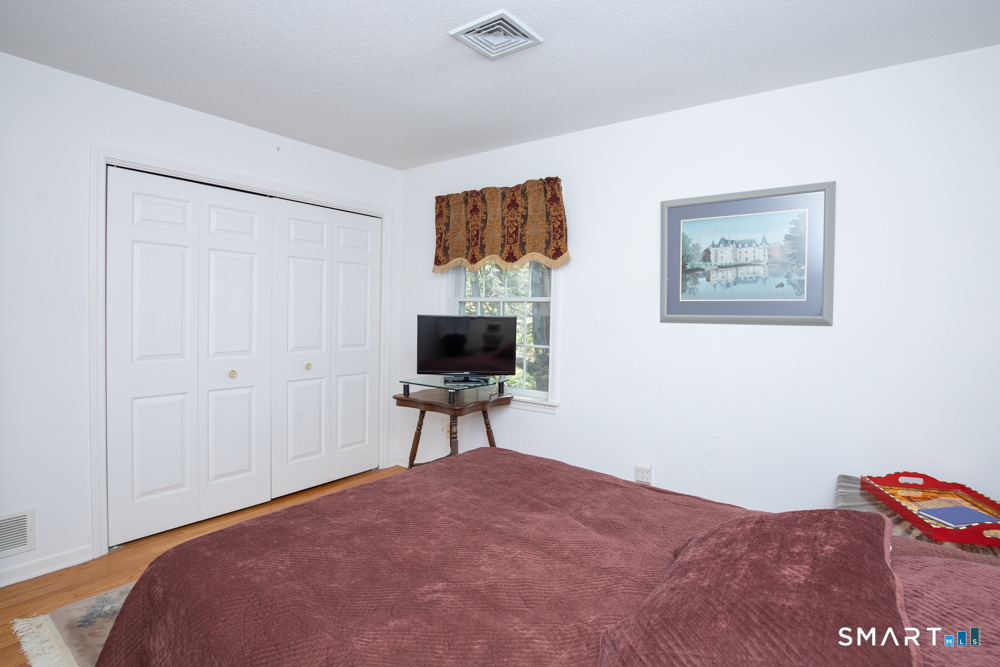 735 Cook Hill Road Cheshire, CT 06410 - Photo 28 of 35