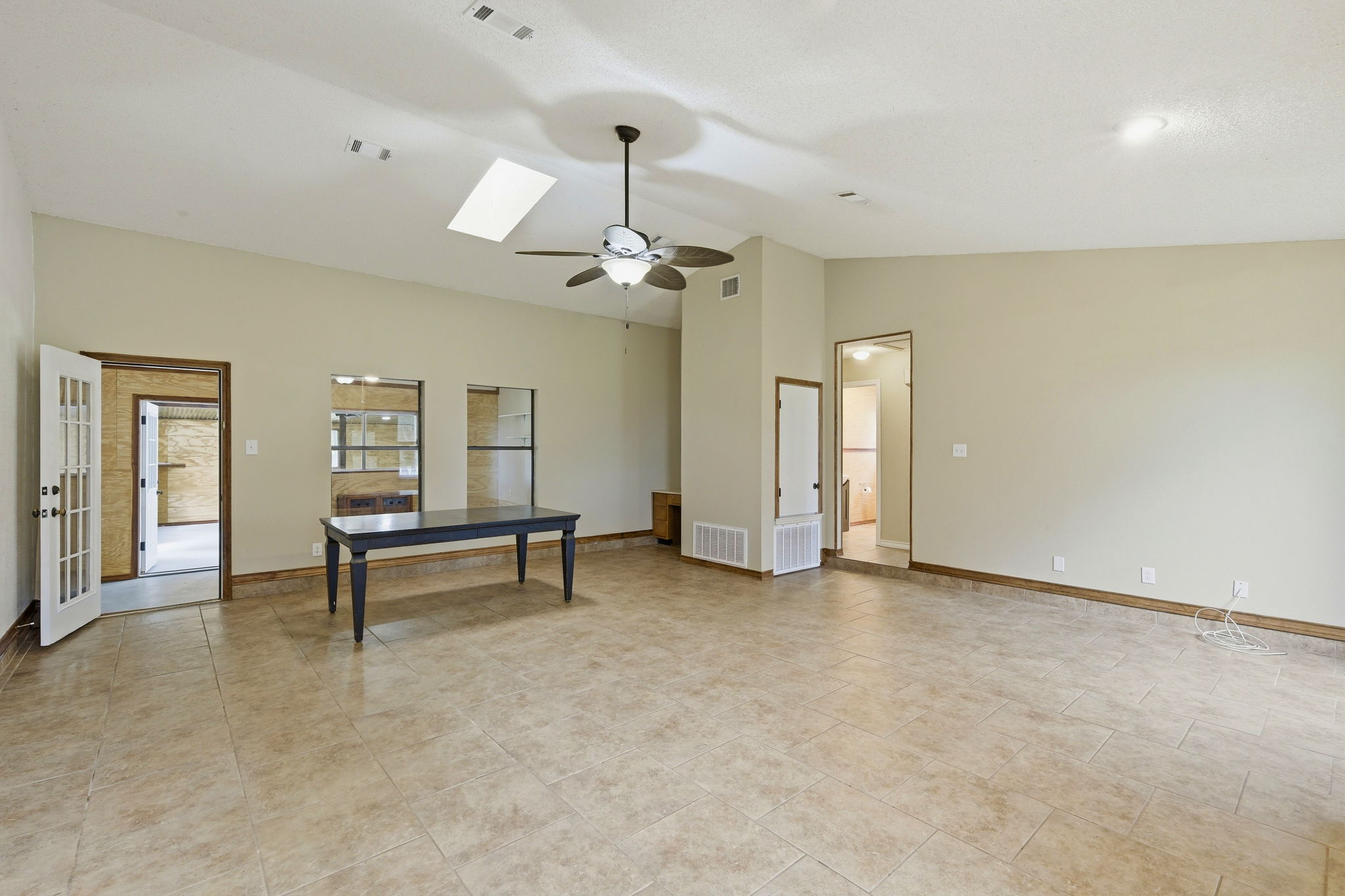 900 County Road 474 Elgin, TX 78621 - Photo 7 of 36 Living Room & Additional Dining Area