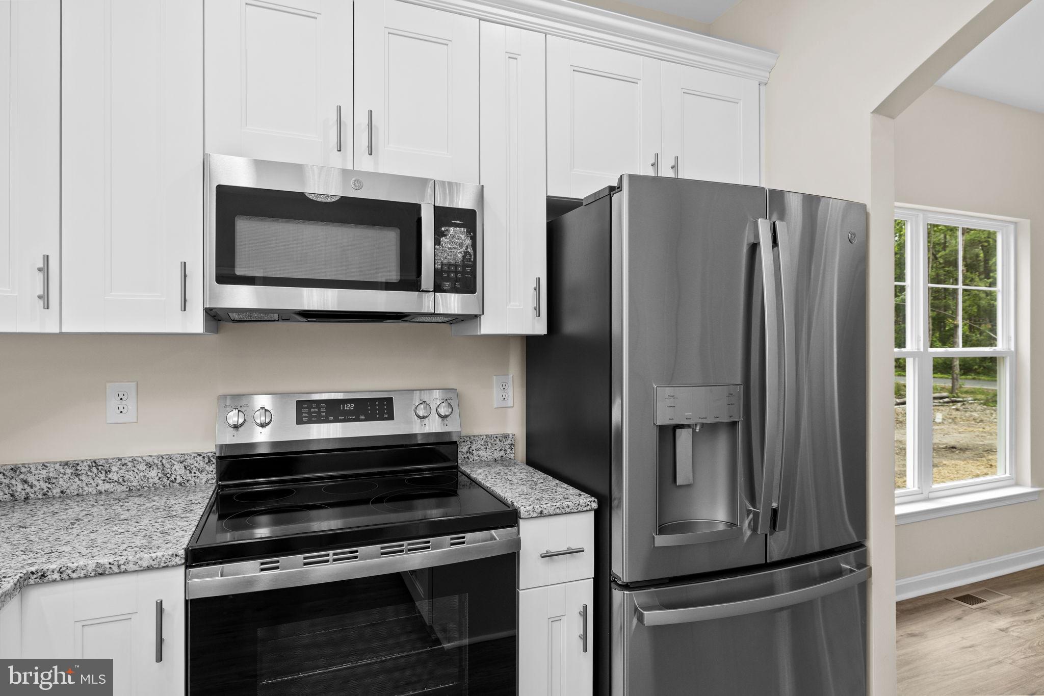 113 Laurel Lane Colonial Beach, VA 22443 - Photo 20 of 44 Kitchen