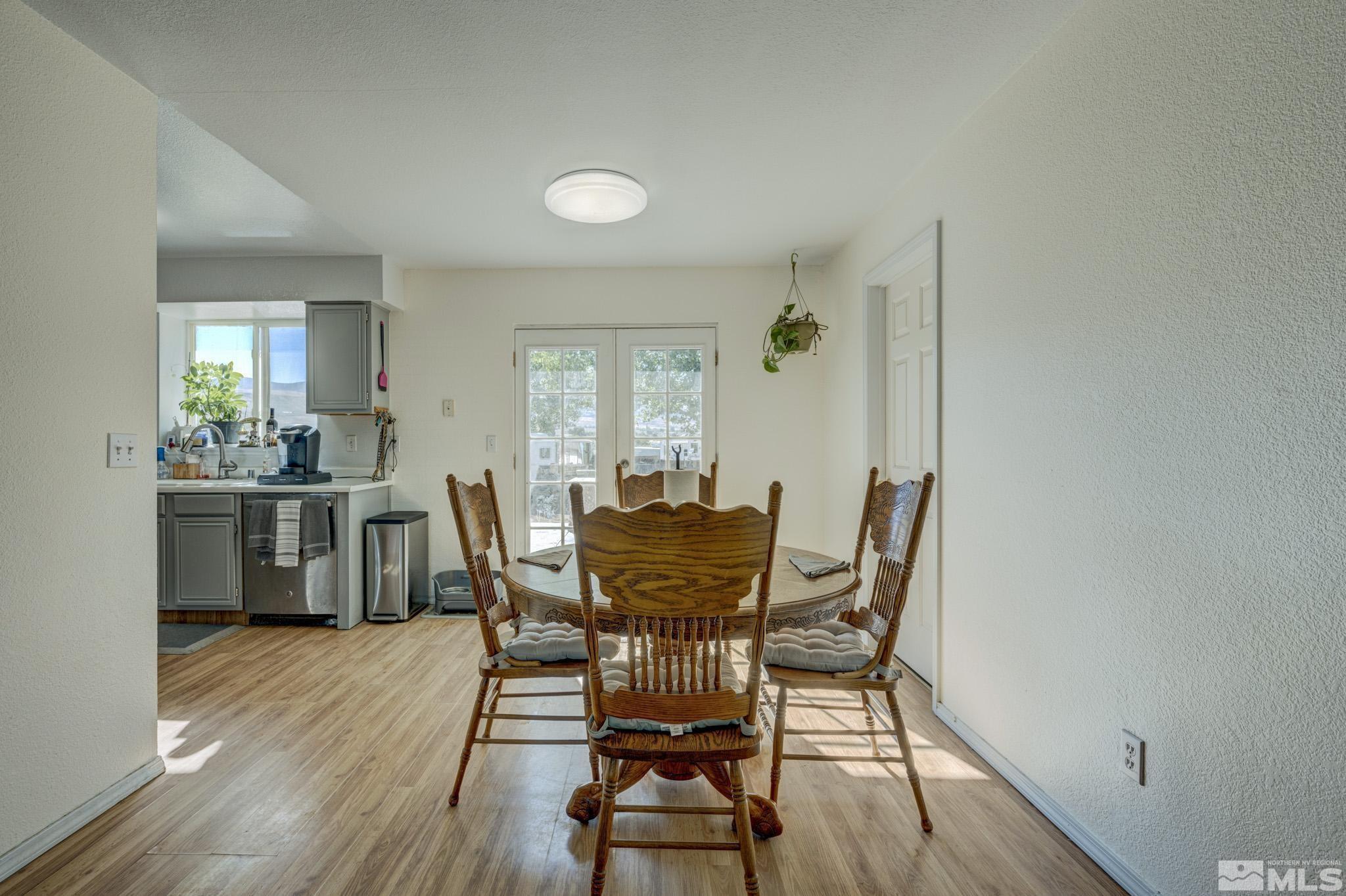 9450 Benedict Drive Sparks, NV 89441 - Photo 5 of 24 Photo 5