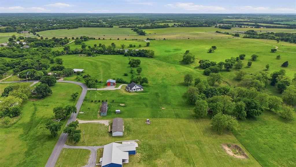 587 Kentucky Town Road Whitewright, TX 75491 - Photo 35 of 39