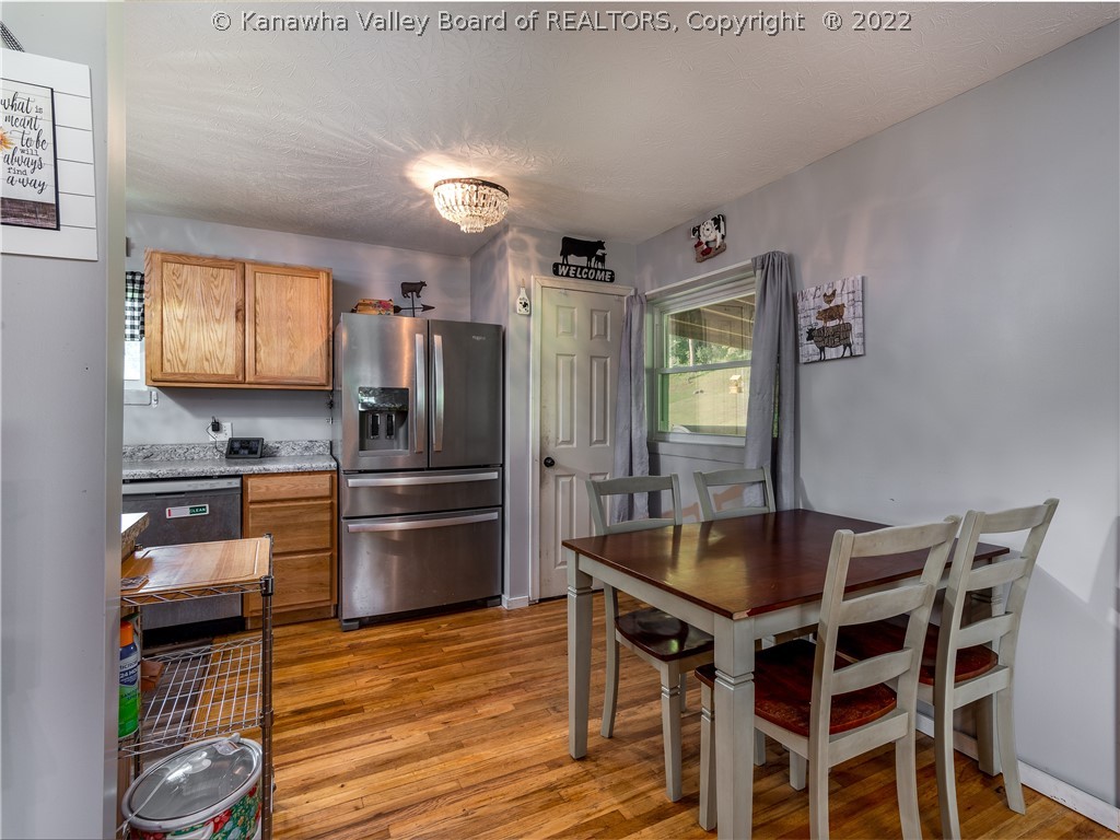 9295 Charleston Road Ripley, WV 25271 - Photo 5 of 21 Gallery Image 5