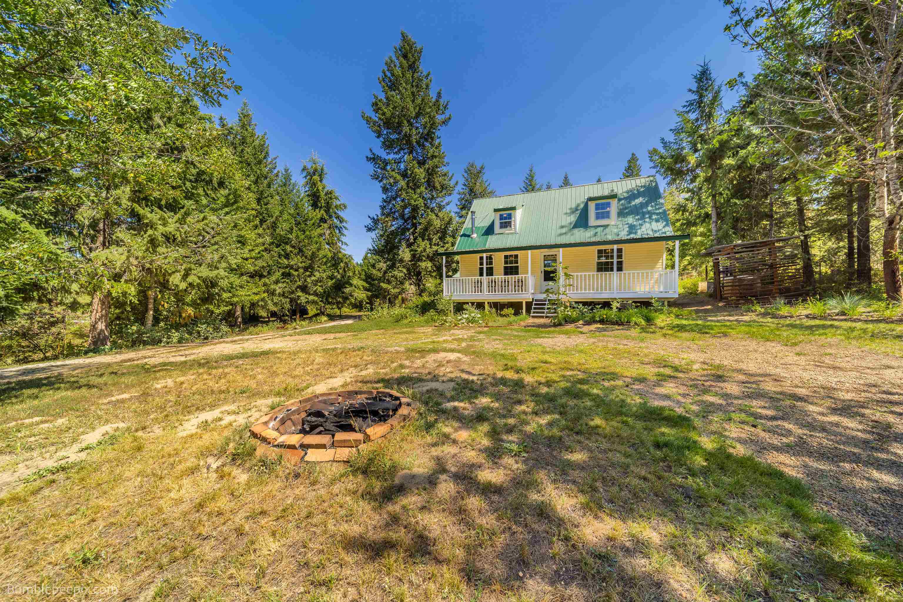 5002 Camden Road Newport, WA 99156 - Photo 4 of 50 Gallery Image 4