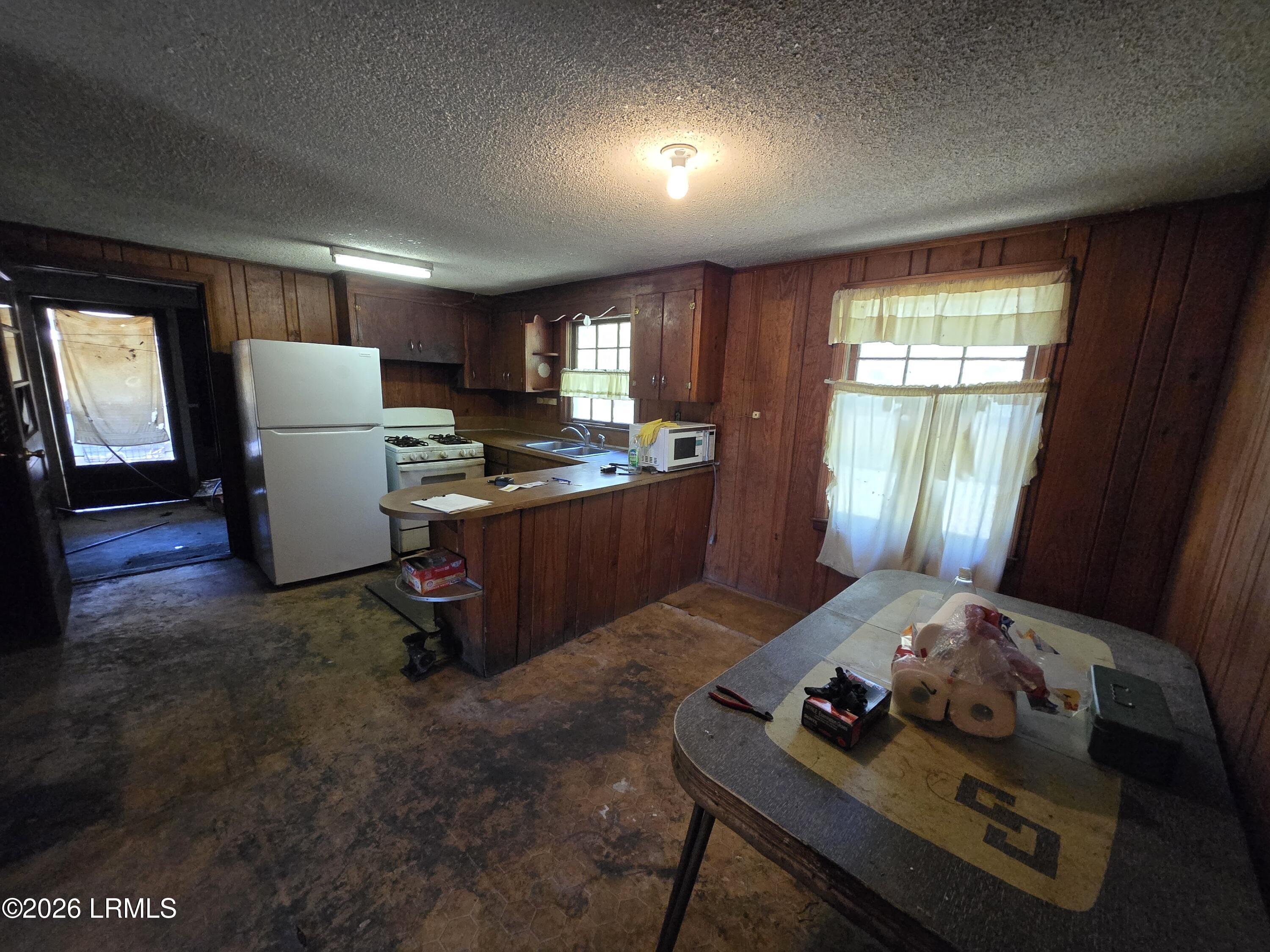 281 State Rd S-5-432 Bamberg, SC 29003 - Photo 6 of 43 20260515_102502