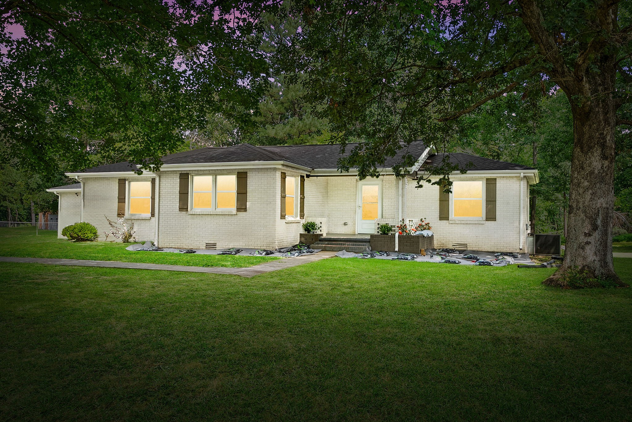 1561 Woodlawn Road Clarksville, TN 37042 - Photo 1 of 45