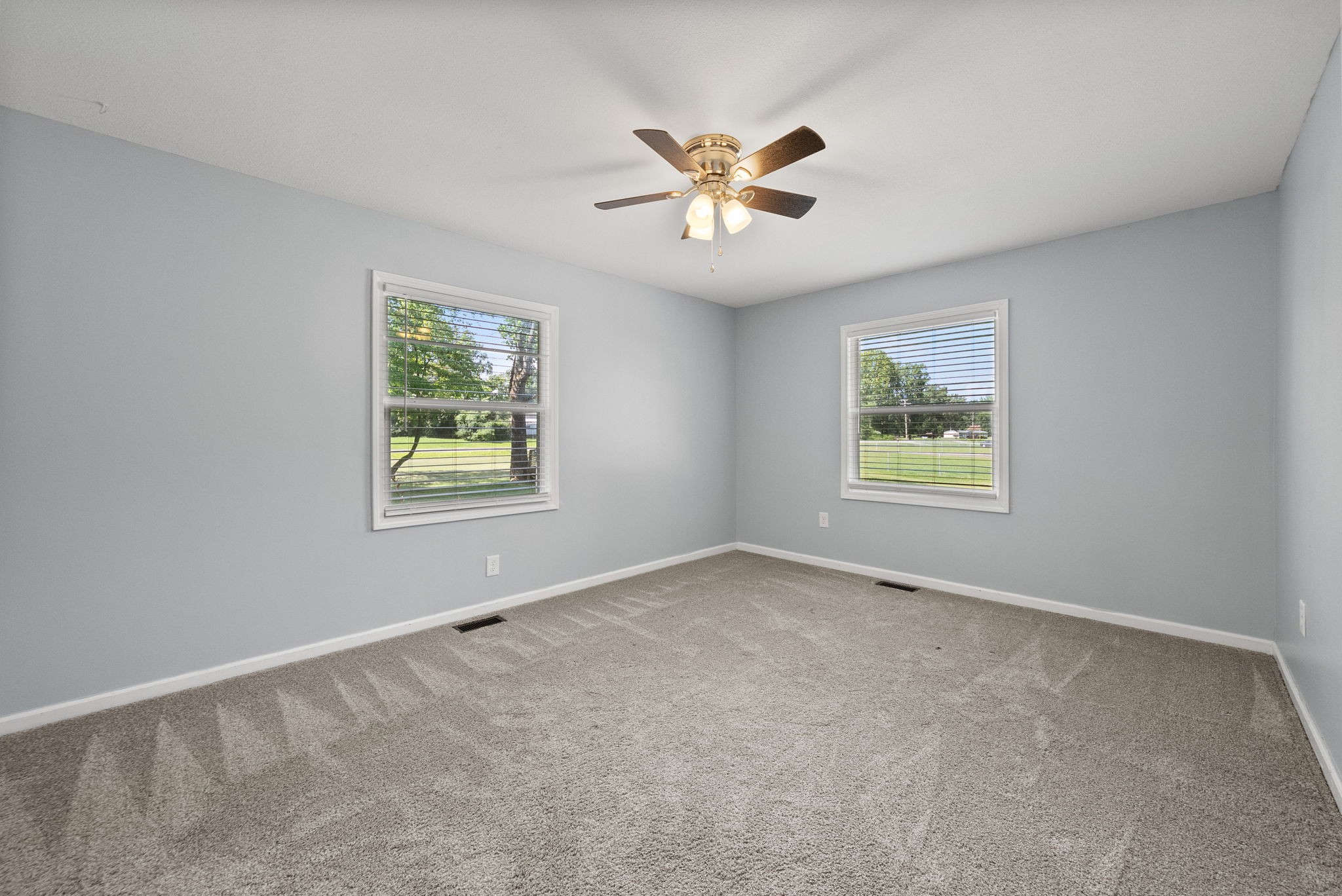 1561 Woodlawn Road Clarksville, TN 37042 - Photo 24 of 45