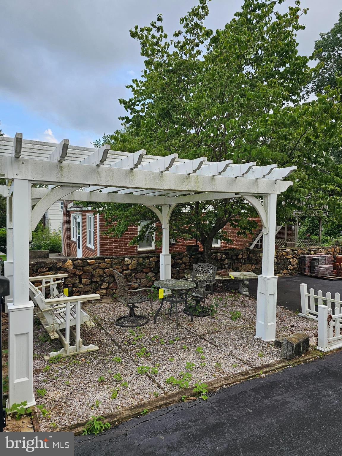 7 Ridge Avenue Newark, DE 19711 - Photo 9 of 21 Pergola