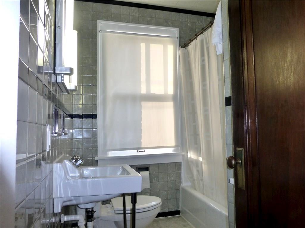 526 Ridge Avenue East Pittsburgh, PA 15112 - Photo 15 of 25